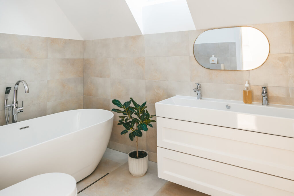 3 Price Ranges for Bathroom Remodels:  Breaking Down Reno Costs in Vancouver