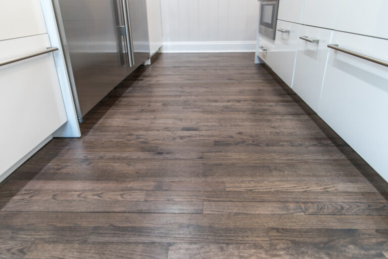 Luxury Vinyl Flooring vs. Laminate: Why Modern Homes Are Making the Switch
